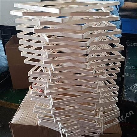 上海一东注塑笼养设备塑料件模具开发宠物门栏塑胶板订制动物饲养箱配件注塑加工生产供应