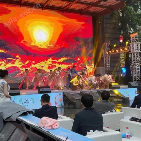 武汉舞台搭建公司专业舞台设备出租公司舞台屏幕音响背景喷绘行架LED屏光纤